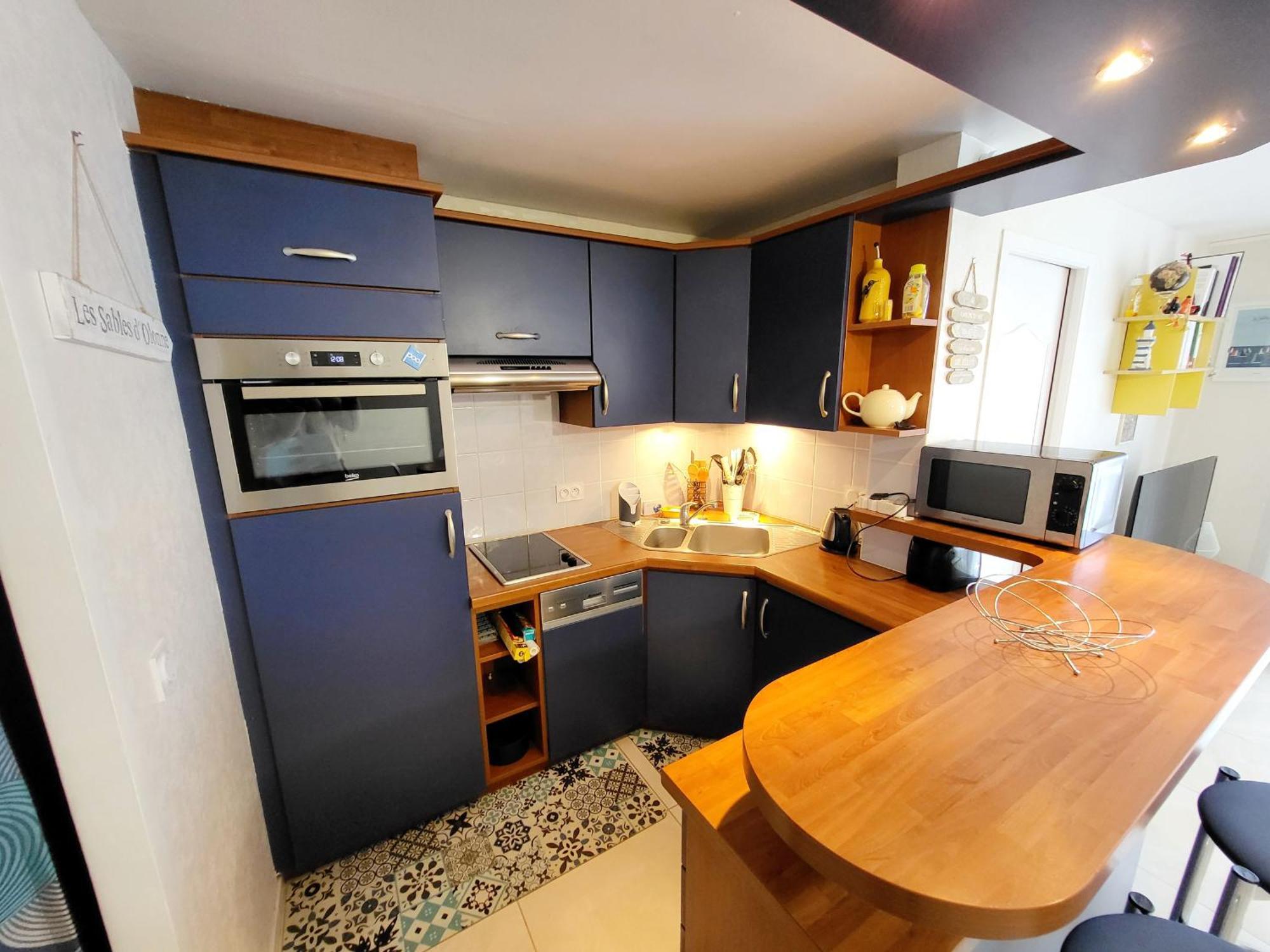 Appartement Moderne Au Centre-Ville, 150M Plage, Wifi, Confort Ideal Pour Familles - Fr-1-92-876 Les Sables-dʼOlonne Buitenkant foto