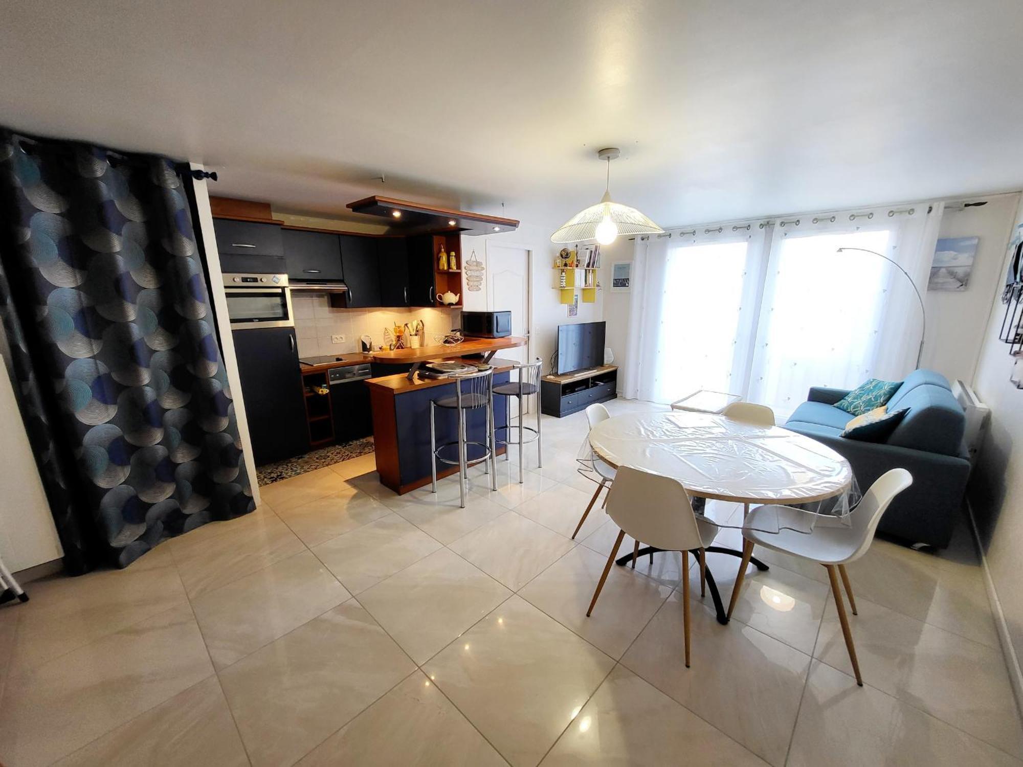 Appartement Moderne Au Centre-Ville, 150M Plage, Wifi, Confort Ideal Pour Familles - Fr-1-92-876 Les Sables-dʼOlonne Buitenkant foto
