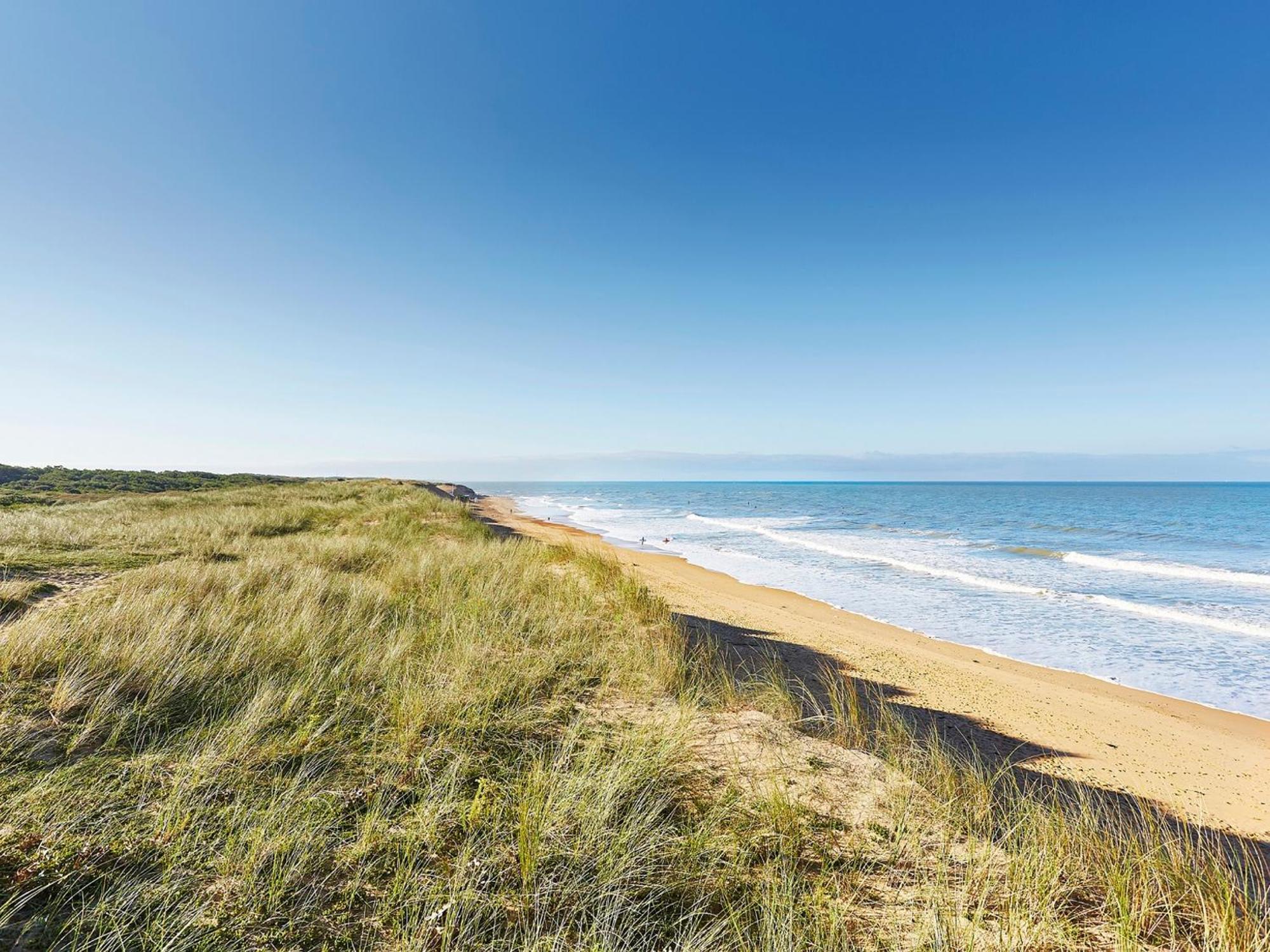 Appartement Moderne Au Centre-Ville, 150M Plage, Wifi, Confort Ideal Pour Familles - Fr-1-92-876 Les Sables-dʼOlonne Buitenkant foto